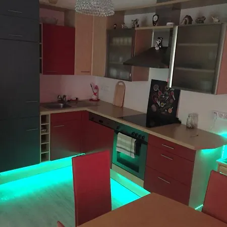 Fairytale Under The Castle - 5 Min City! Apartmán *